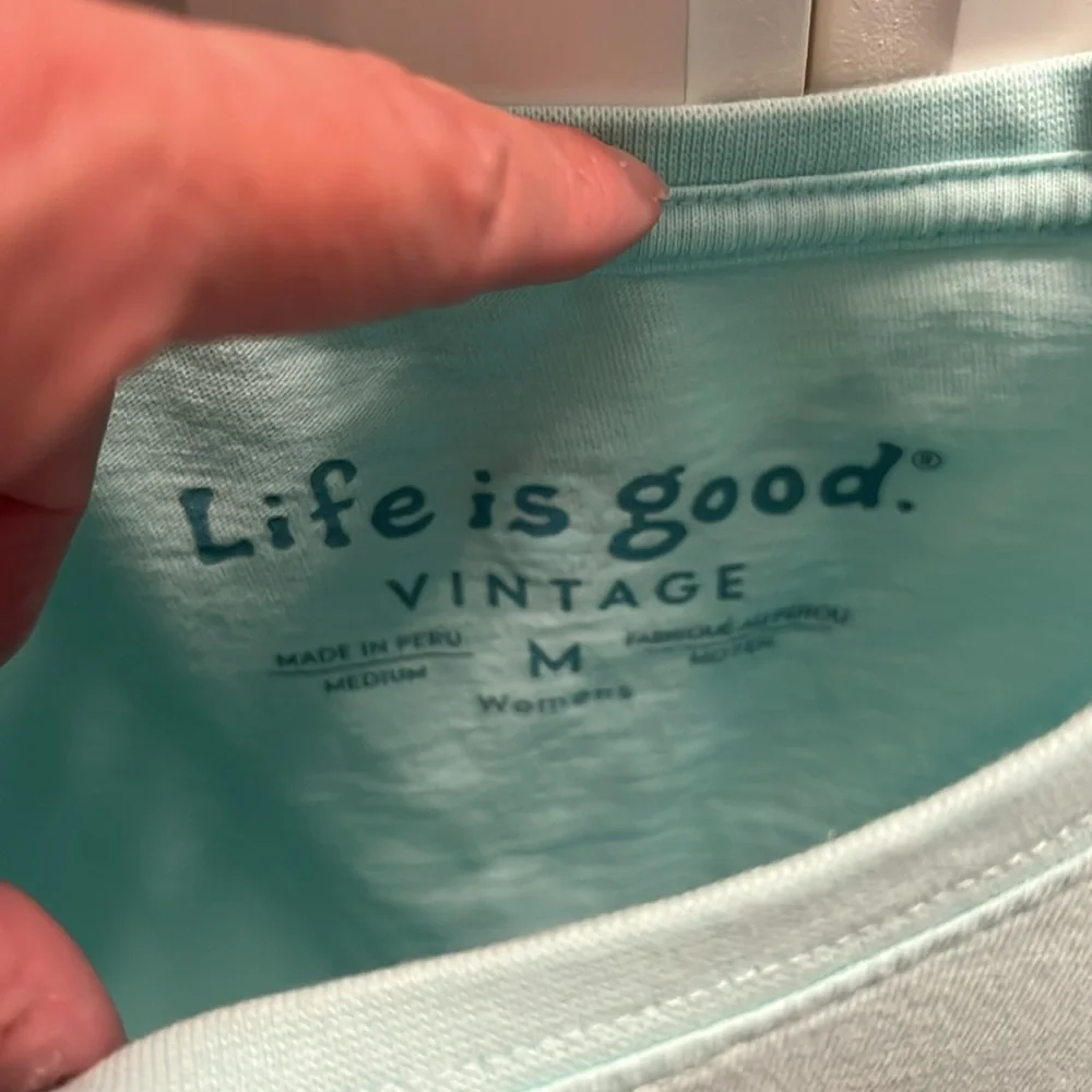 Life Is Good Womens Flip Flops Vintage Crusher T shirt M